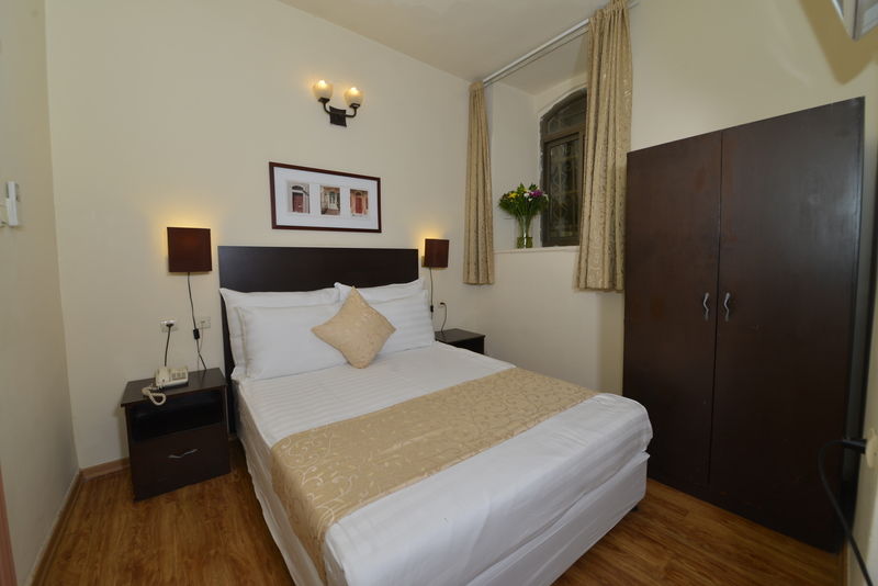 The Little House In Bakah Hotel Йерусалим Екстериор снимка